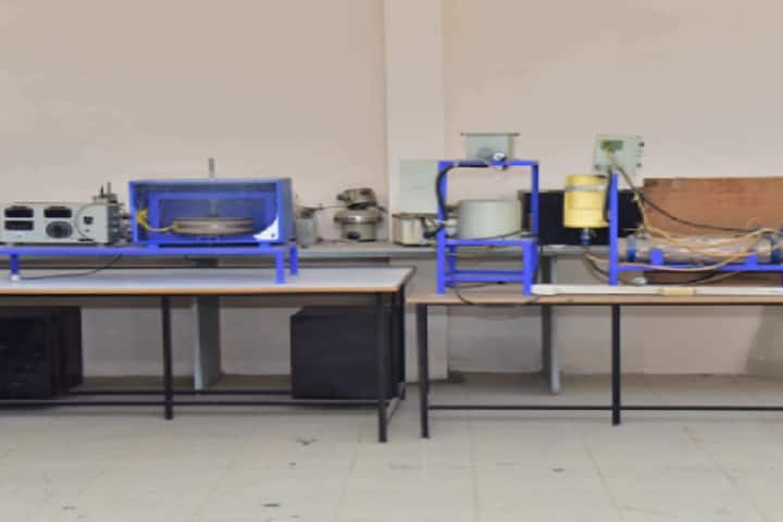 Shree Kankeshwari Deviji Institute of Technology campus in Jamnagar, Gujarat, India — photo 6