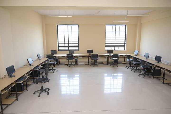 Madanbhau Patil College of Nursing campus in Sangli, Maharashtra, India — photo 6