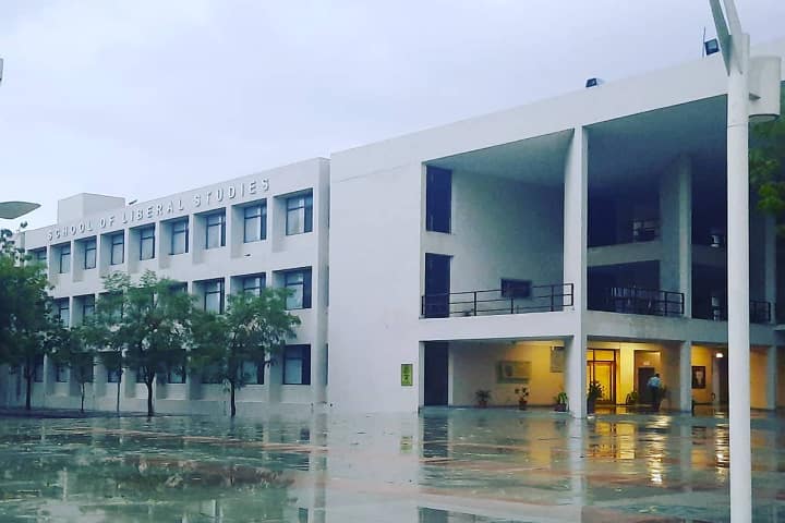 SLS, Pandit Deendayal Energy University campus in Gandhinagar, Gujarat, India — photo 2