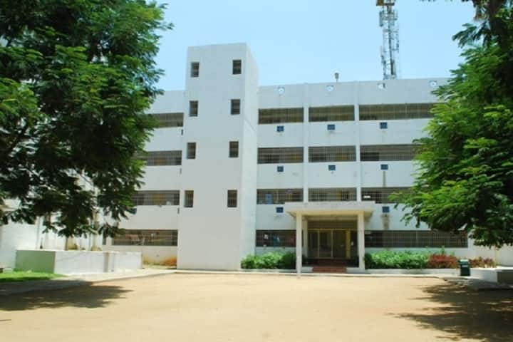 Nandha Siddha Medical College and Hospital campus in Erode, Tamil Nadu, India — photo 2