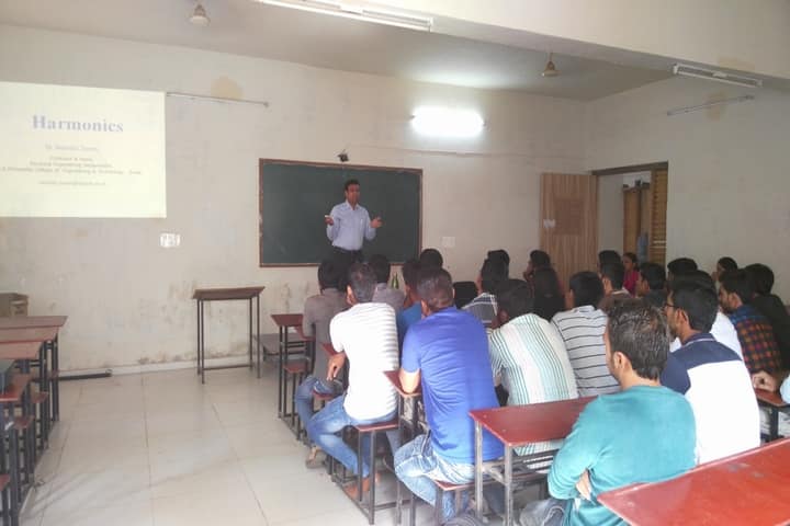 Mahavir Swami College of Engineering and Technology campus in Surat, Gujarat, India — photo 2