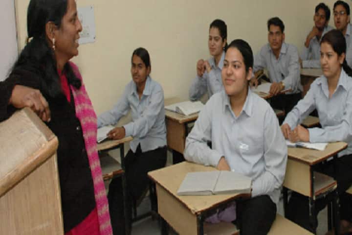 Innovative College of Pharmacy campus in Greater Noida, Uttar Pradesh, India — photo 4