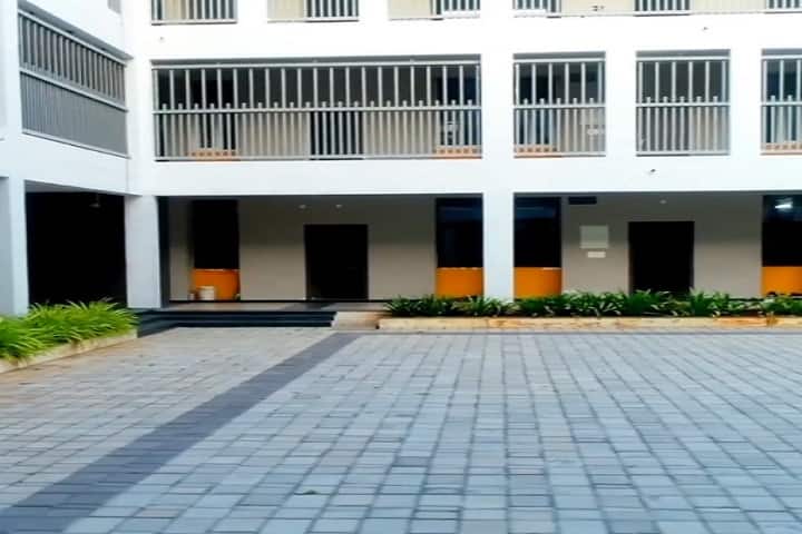 Sri Vignesh College of Engineering and Technology campus in Tiruchirappalli, Tamil Nadu, India — photo 2