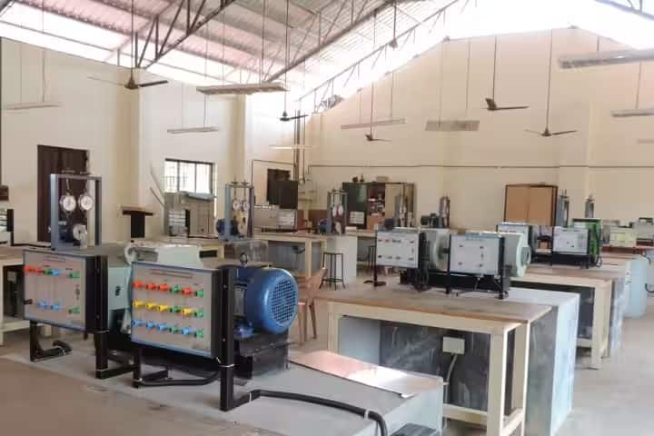 M Dasan Institute of Technology campus in Kozhikode, Kerala, India — photo 4