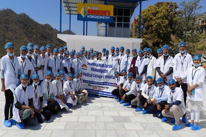 Swaminarayan Gurukul Homoeopathic Medical College and Hospital campus in Jamnagar, Gujarat, India — photo 6