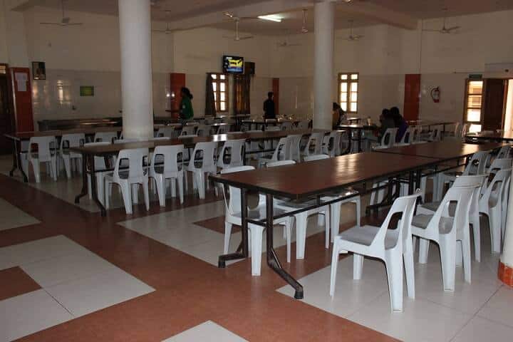 Uttaranchal University campus in Dehradun, Uttarakhand, India — photo 4