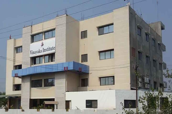 Vinayaka Institute of Nursing campus in Anand, Gujarat, India — photo 1