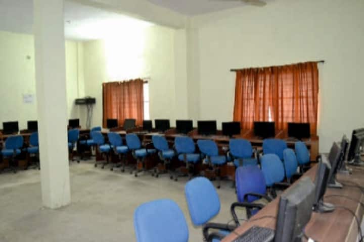 Jagadambha Institute of Pharmacy and Research campus in Yavatmal, Maharashtra, India — photo 5
