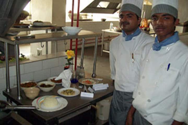The Oxford College of Hotel Management campus in Bangalore, Karnataka, India — photo 4