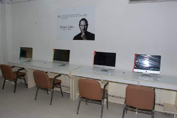 Aditya Silver Oak Institute of Technology campus in Ahmedabad, Gujarat, India — photo 3