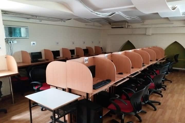 Arihant College of Arts Commerce and Science campus in Pune, Maharashtra, India — photo 4