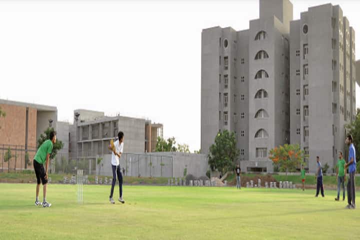 Institute of Technology campus in Ahmedabad, Gujarat, India — photo 6