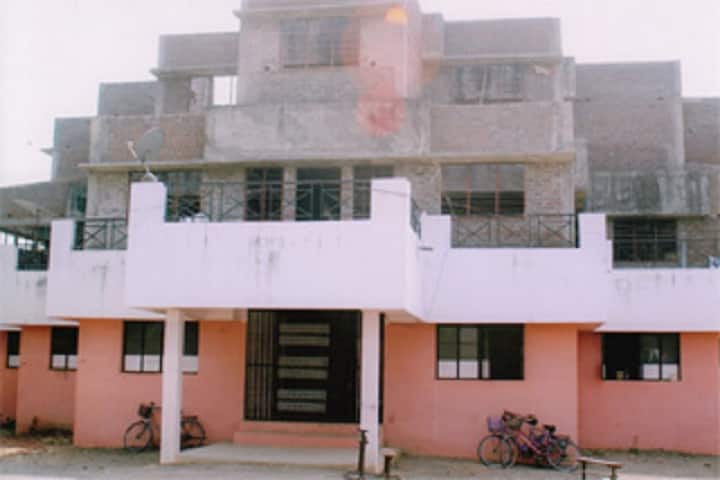 MGV's Samajshree Prashantdada Hiray College of Pharmacy campus in Malegaon, Maharashtra, India — photo 2