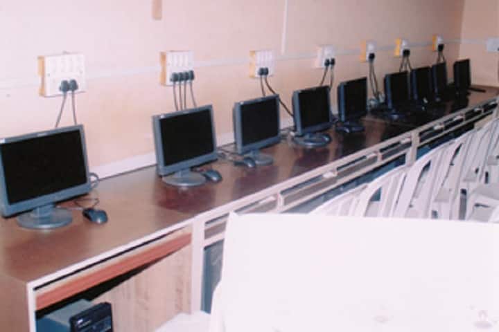MGV's Samajshree Prashantdada Hiray College of Pharmacy campus in Malegaon, Maharashtra, India — photo 4