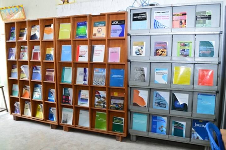 PT Lee Chengalvaraya Naicker College of Engineering and Technology campus in Kanchipuram, Tamil Nadu, India — photo 4