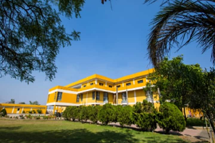 Tuli College of Hotel Management campus in Nagpur, Maharashtra, India — photo 1
