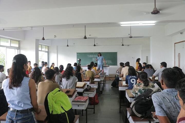 Viva Institute of Applied Art campus in Palghar, Maharashtra, India — photo 6