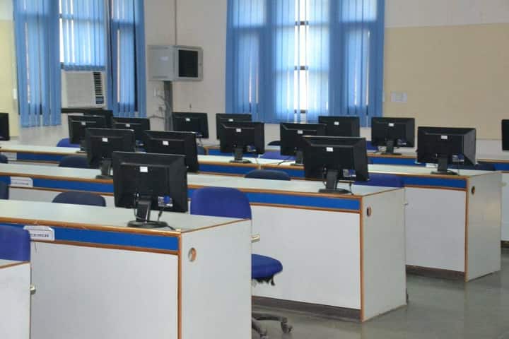 Sunderdeep College of Hotel Management campus in Ghaziabad, Uttar Pradesh, India — photo 4