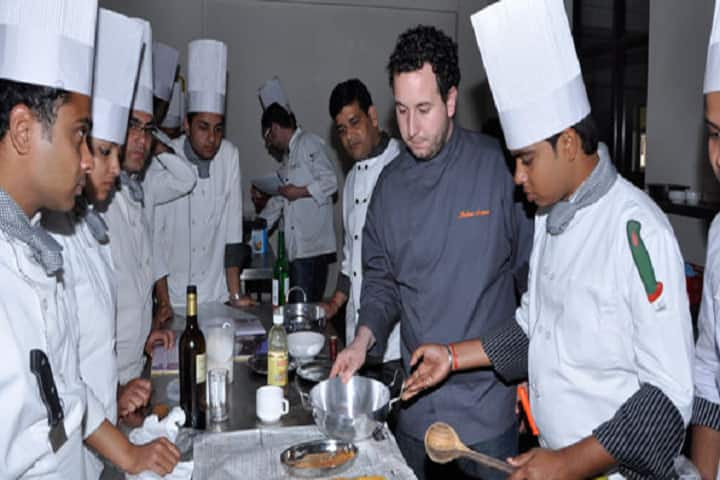 Sunderdeep College of Hotel Management campus in Ghaziabad, Uttar Pradesh, India — photo 5