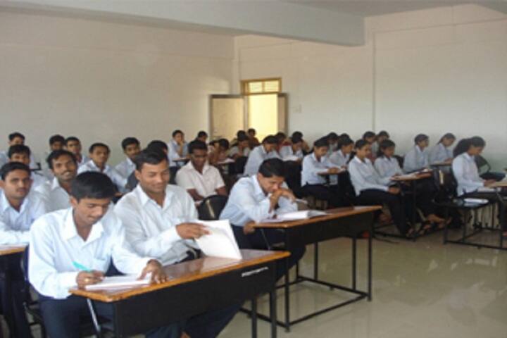 Kasegaon Education Society's Rajarambapu College of Pharmacy campus in Sangli, Maharashtra, India — photo 4