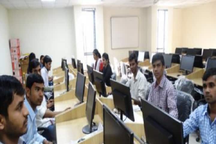 Aspee Shakilam Agricultural Biotechnology Institute campus in Surat, Gujarat, India — photo 4