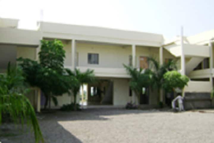 Samrat Ashok Institute of Computer and Management Studies campus in Chalisgaon, Maharashtra, India — photo 1