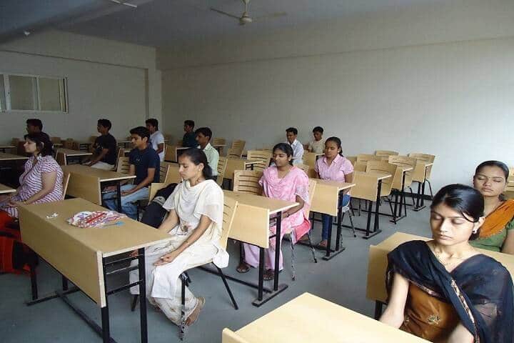 Institute of Technical Education Research and Management campus in Akurdi, Maharashtra, India — photo 2