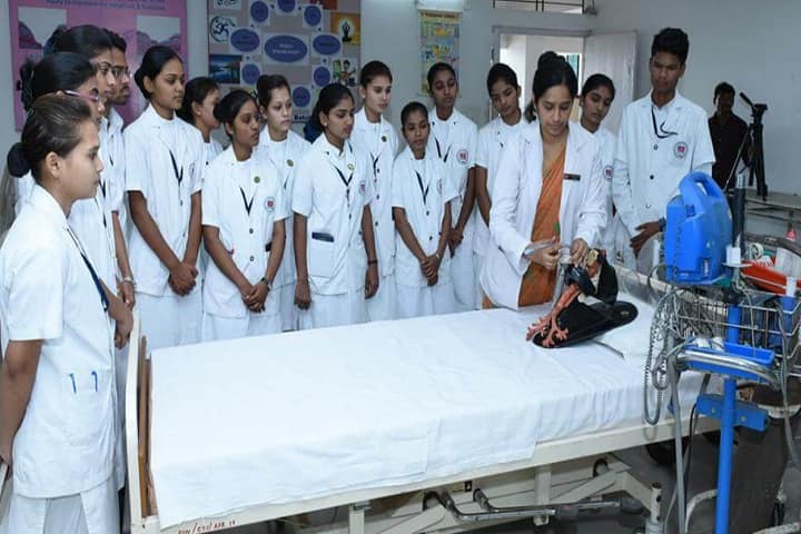 Suretech College of Nursing campus in Nagpur, Maharashtra, India — photo 3