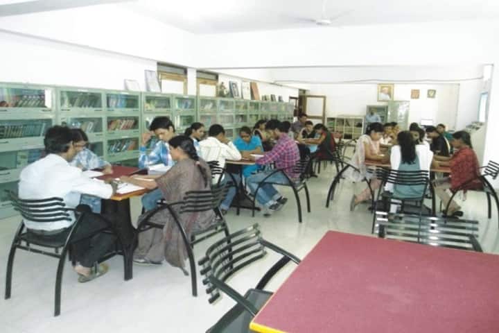 Suretech College of Nursing campus in Nagpur, Maharashtra, India — photo 4