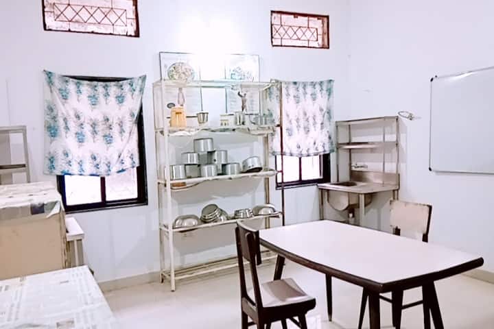 Suretech College of Nursing campus in Nagpur, Maharashtra, India — photo 5