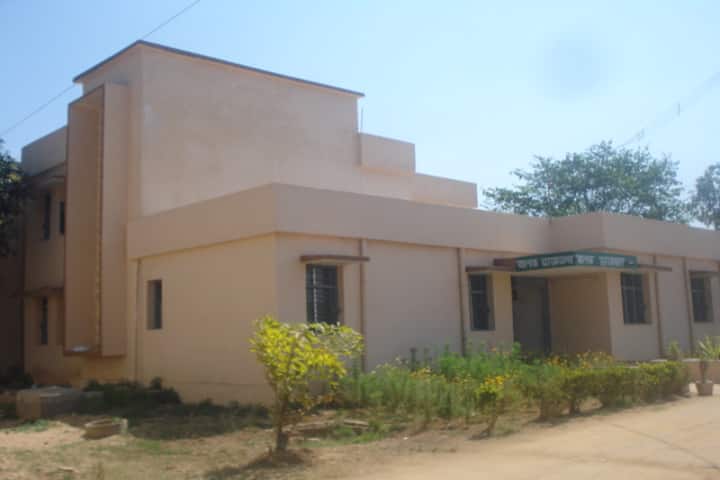 Shaheed Gundadhur College of Agriculture and Research Station campus in Jagdalpur, Chhattisgarh, India — photo 2