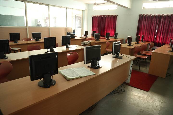 Shriram College of Agriculture campus in Solapur, Maharashtra, India — photo 3