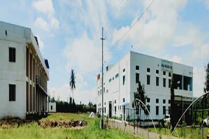 Sushrutha Institute of Ayurveda Medical Sciences and Research Center campus in Davangere, Karnataka, India — photo 1