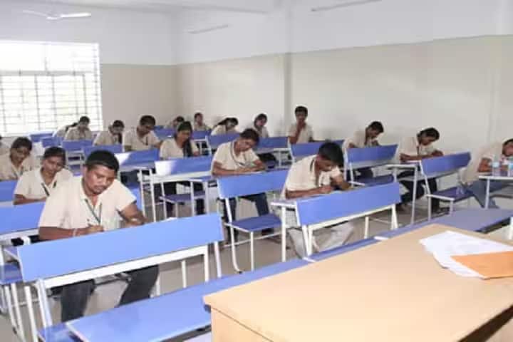 College of Agriculture and Allied Sciences campus in Malegaon Khurd, Maharashtra, India — photo 4