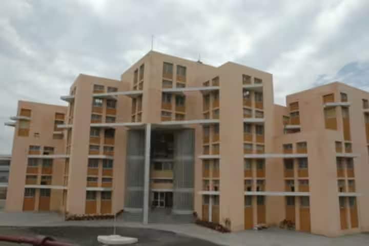 Shri Shivaji College of Agricultural Biotechnology campus in Amravati, Maharashtra, India — photo 1