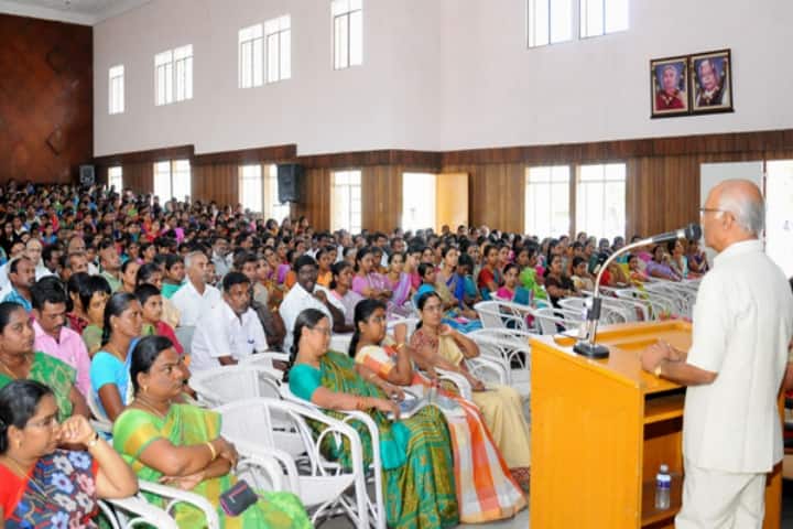 Sri GVG Visalakshi College for Women campus in Udumalpet, Tamil Nadu, India — photo 5