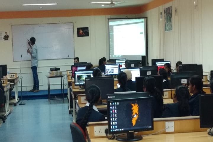 KLE Society College of Bachelor of Computer Application campus in Belgaum, Karnataka, India — photo 3
