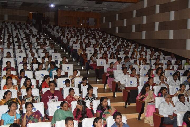 KLE Society College of Bachelor of Computer Application campus in Belgaum, Karnataka, India — photo 5