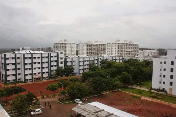 JSPM'S Charak College of Pharmacy and Research campus in Pune, Maharashtra, India — photo 2
