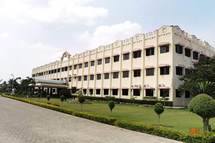 Adhiparasakthi Agricultural College campus in Vellore, Tamil Nadu, India — photo 1