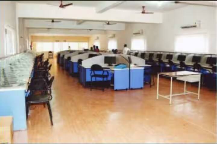Podhigai College of Engineering and Technology campus in Vellore, Tamil Nadu, India — photo 5