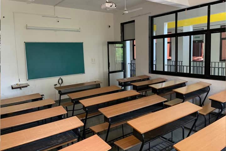 Khyati School of Computer Applications campus in Ahmedabad, Gujarat, India — photo 3