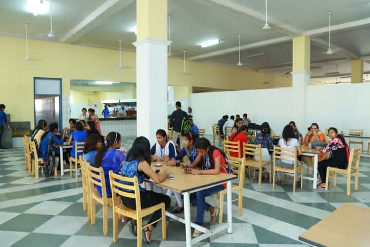 Starex University campus in Gurgaon, Haryana, India — photo 4