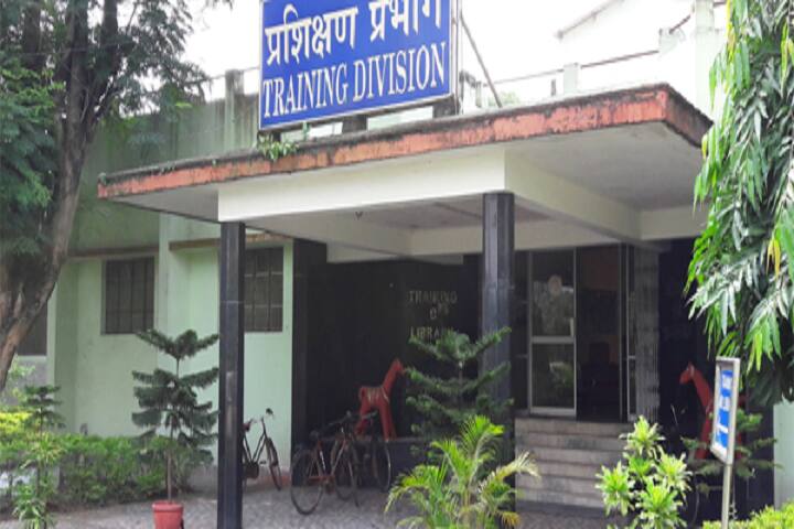 Central Sericultural Research and Training Institute campus in Berhampore, West Bengal, India — photo 6