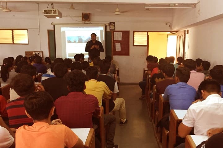 JG College of Computer Applications campus in Ahmedabad, Gujarat, India — photo 2
