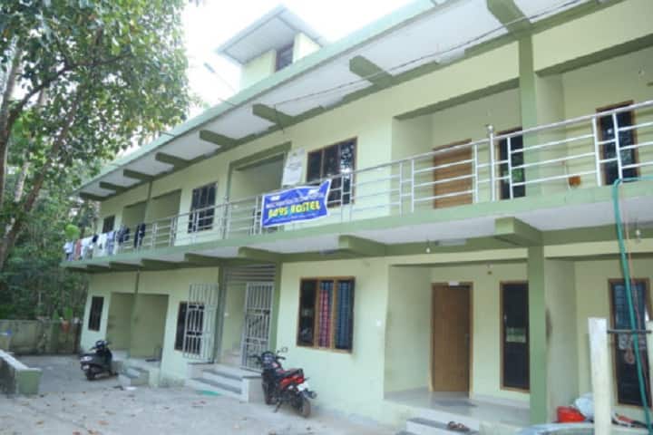 Markaz Unani Medical College and Hospital campus in Puduppadi, Kerala, India — photo 4