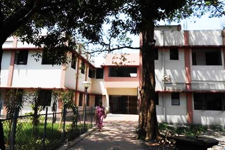 Lady Brabourne College campus in Kolkata, West Bengal, India — photo 2