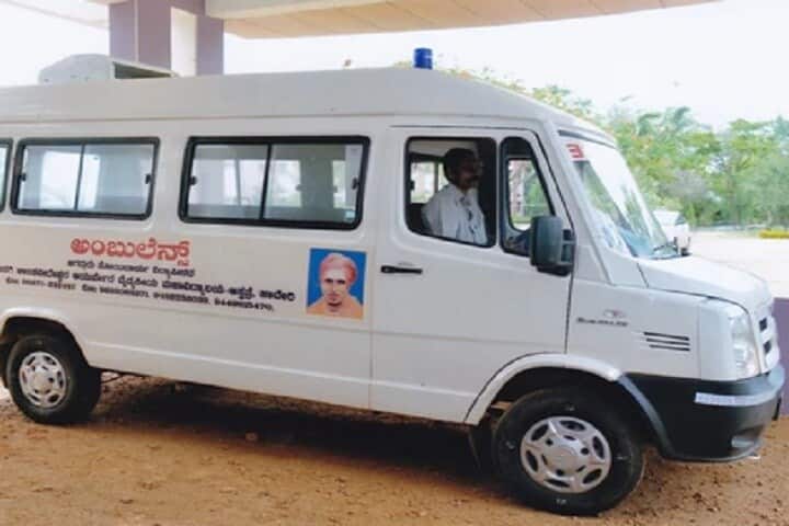 Sindagi Shantaveereshwar Ayurvedic Medical College-Hospital campus in Haveri, Karnataka, India — photo 3