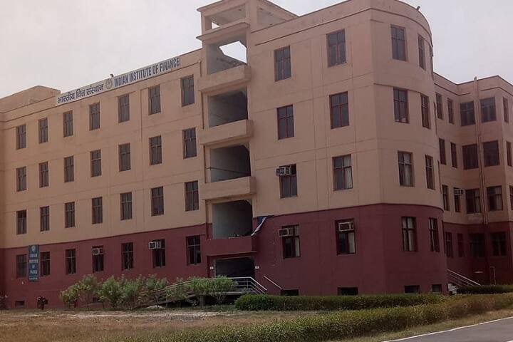 IIF Business School campus in Greater Noida, Uttar Pradesh, India — photo 1