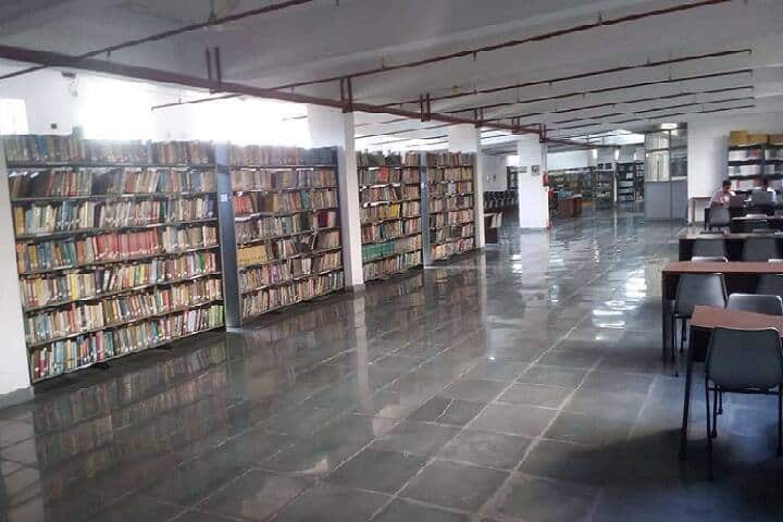 IIF Business School campus in Greater Noida, Uttar Pradesh, India — photo 5